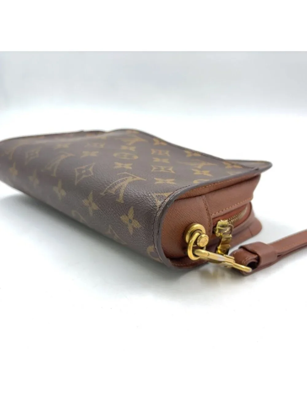 Louis Vuitton Orsay Monogram Leather Brown Light Clutch Gold